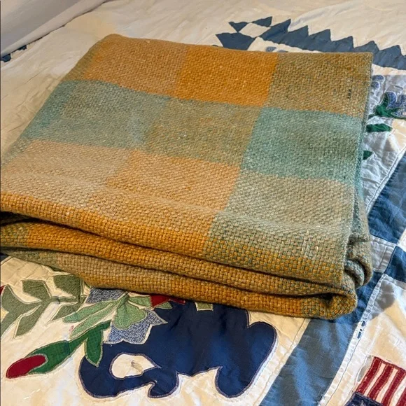 Kenwood wool plaid blanket throw 55”x68” - Picture 8 of 8